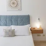 Elegant Apartment, Steps From The Sea With Parking Included Apartman *