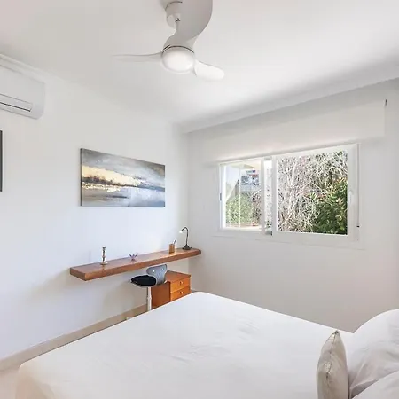 Elegant Apartment, Steps From The Sea With Parking Included Apartment Marbella