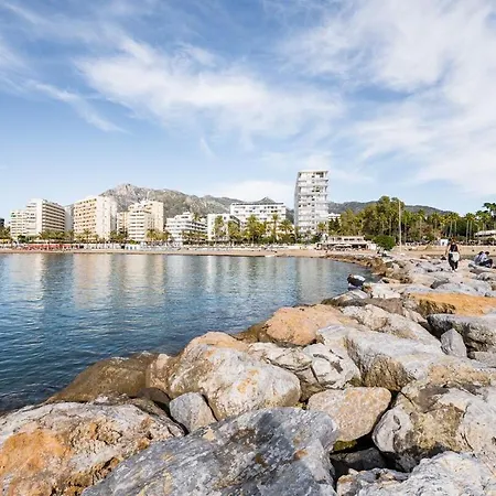 Elegant Apartment, Steps From The Sea With Parking Included Apartment Marbella
