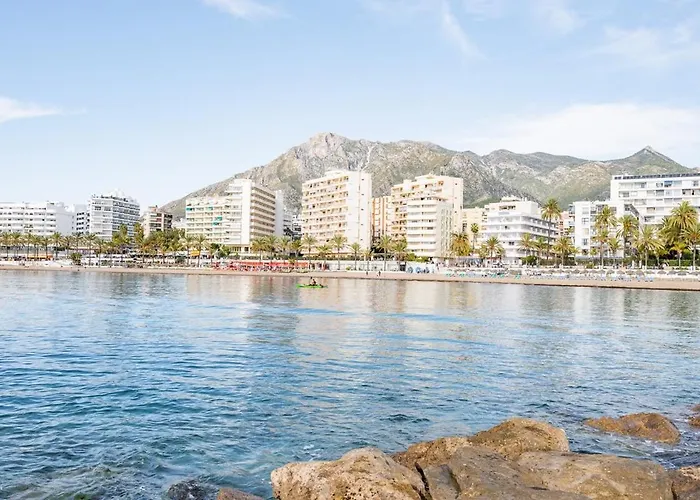 Apartment Elegant Apartment, Steps From The Sea With Parking Included Marbella