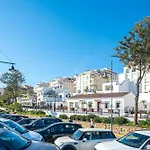 Elegant Apartment, Steps From The Sea With Parking Included Apartment *